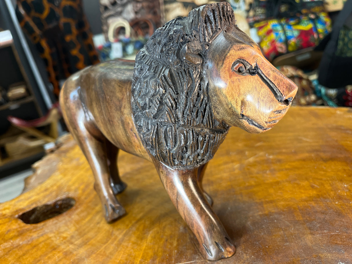 Hand Carved Wooden Large Bold Lion With Stunning Graining on the Face and Throughout