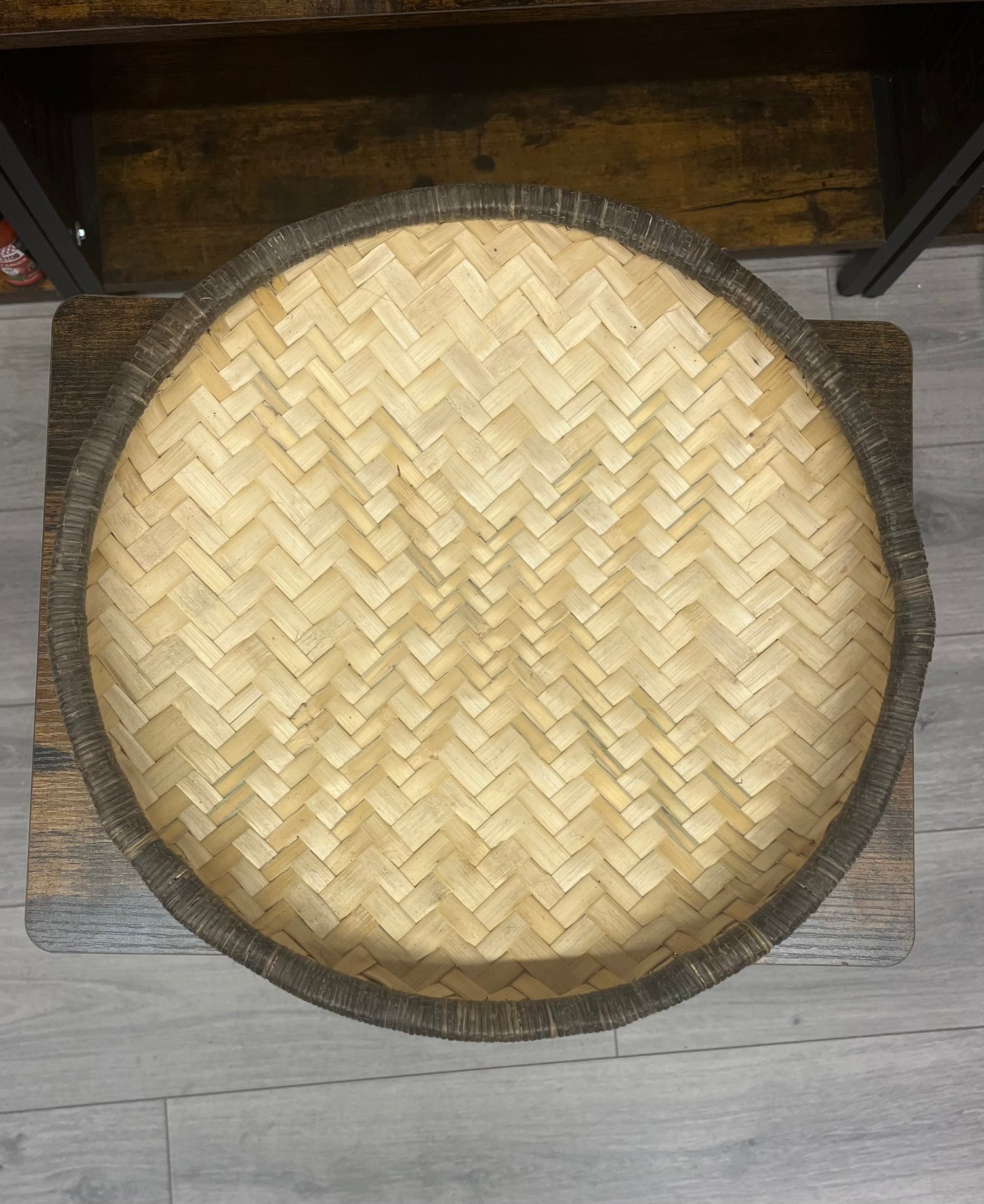 Closed Richero / Flat Rounded Shallow Wicker Basket