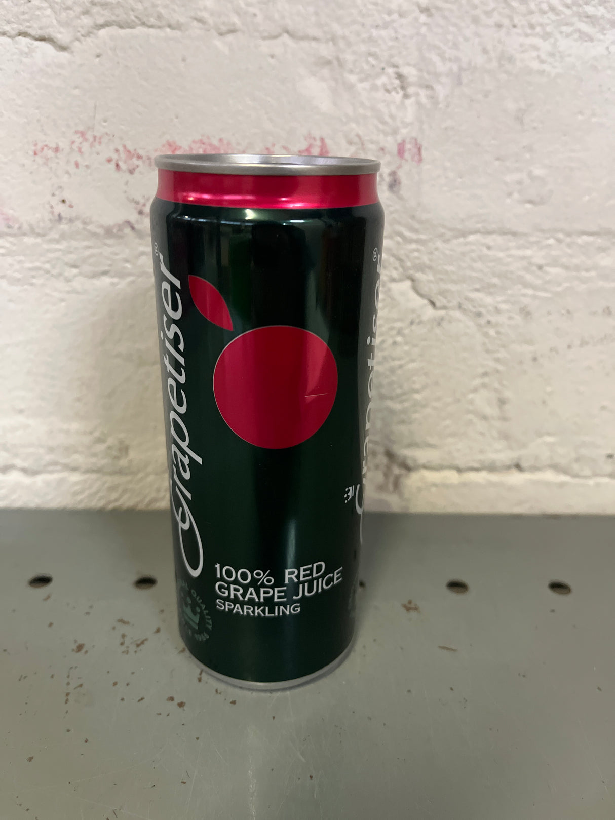 Grapetiser Red Grape Flavour Drink 330ml Can (South Africa)