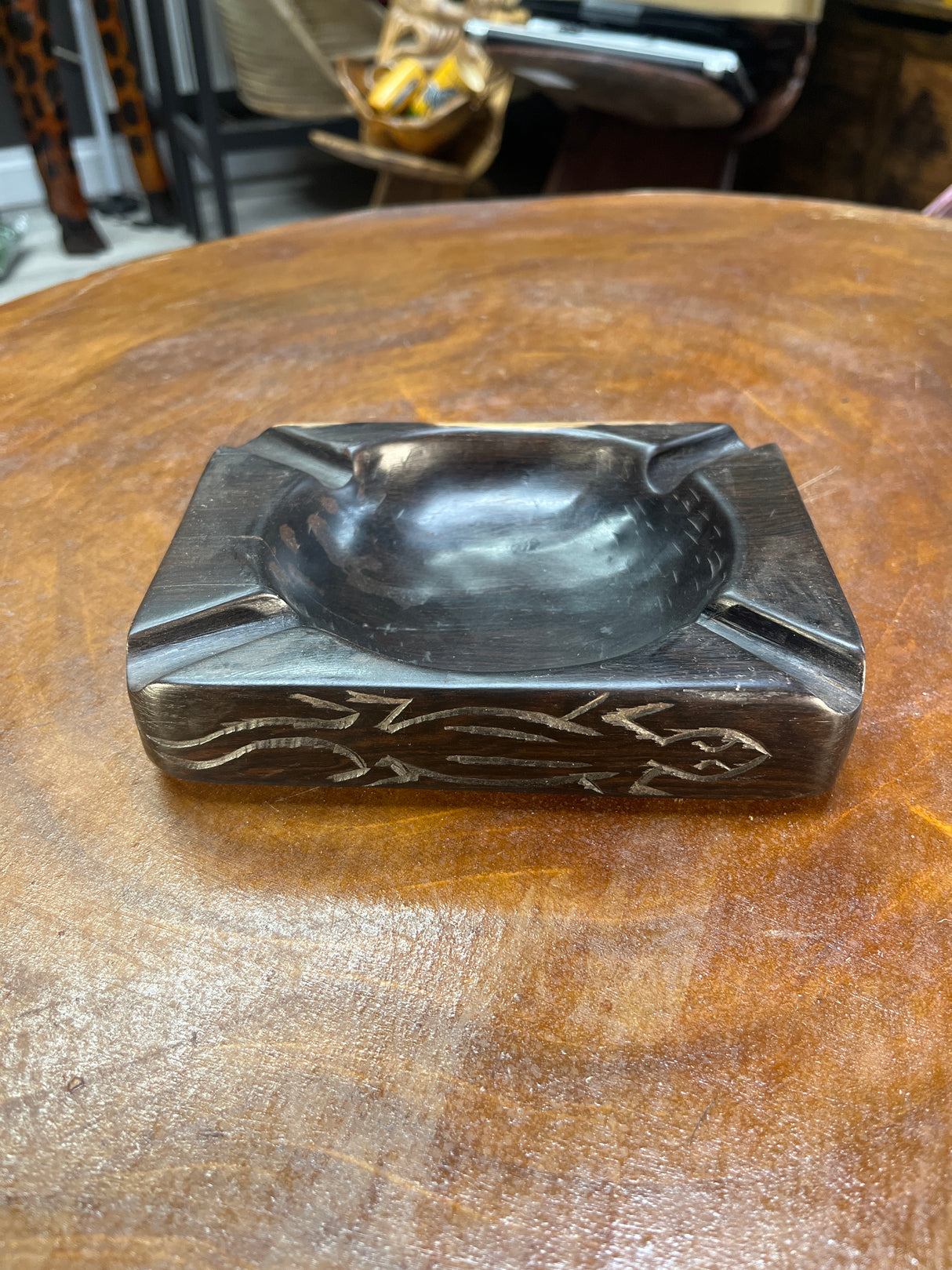 Ebony Handmade Lizard Design Wooden Ashtray