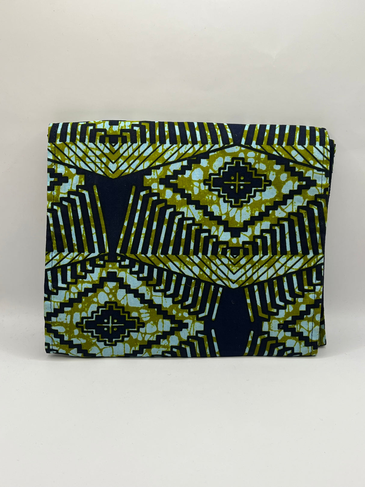 Queen Tenge - Infinity Scarves
