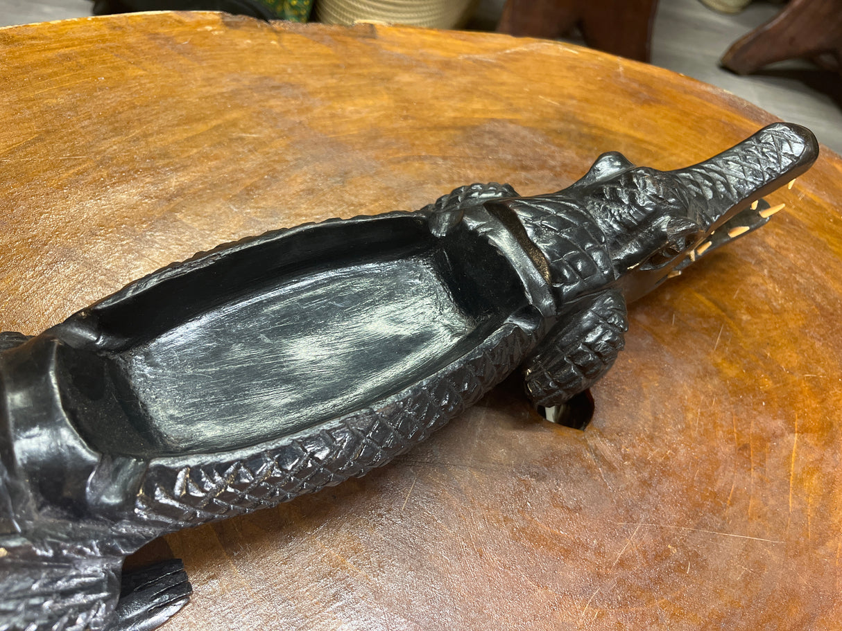 Hand Carved Stunning Ebony Crocodile With Coin / Jewellery Dish