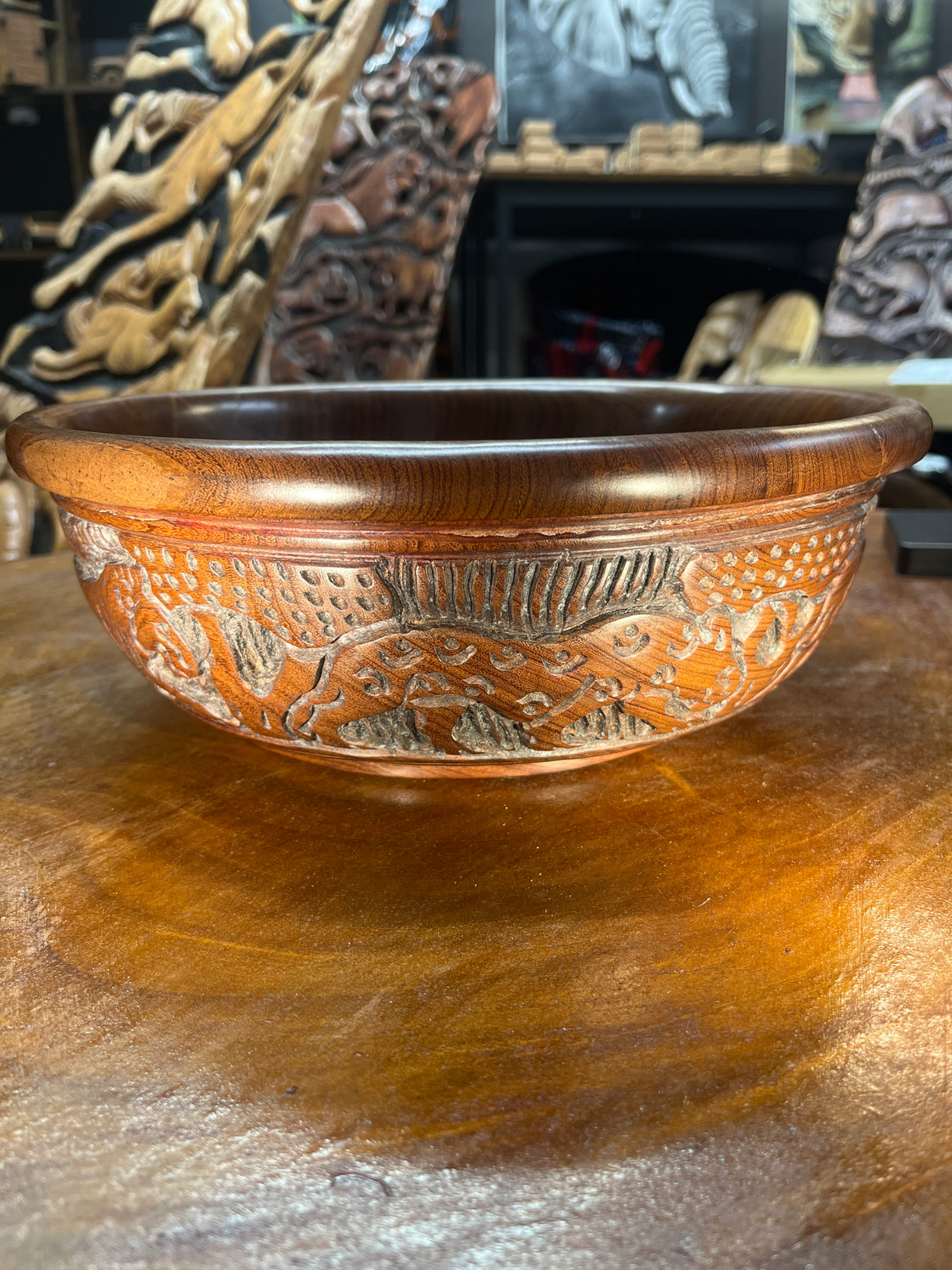 Intricately Hand Carved Wooden Bowl ‘Big 5’ Design