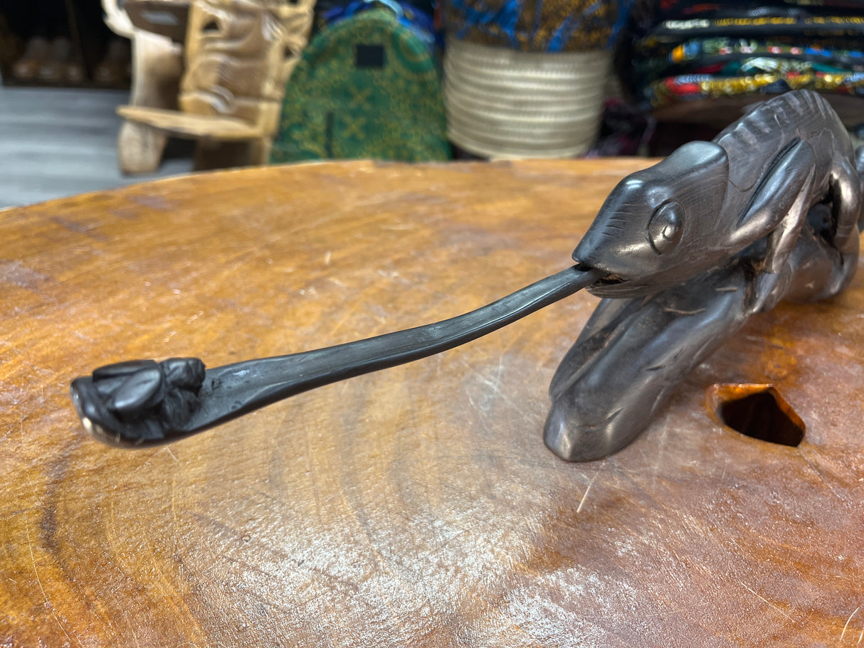 Hand Carved Ebony Lizard / Gecko on a Tree Branch Catching a Fly