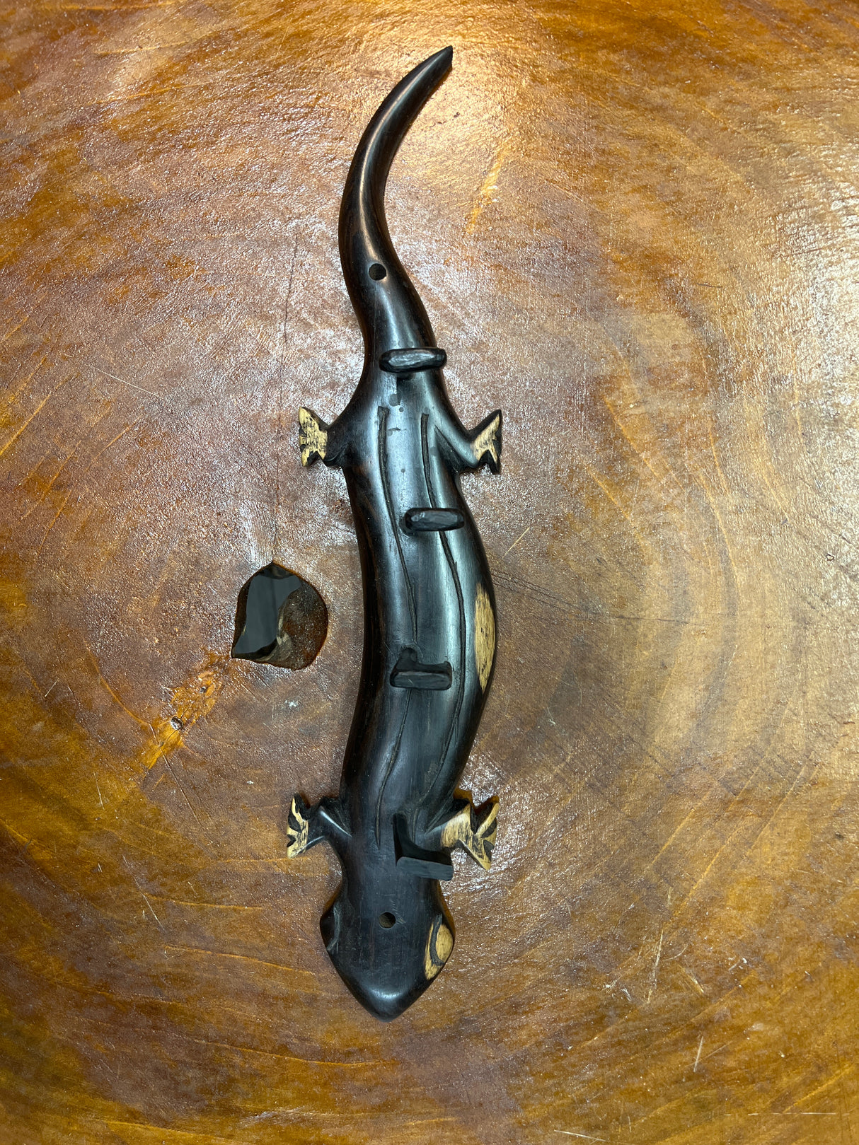 Ebony Wood Handmade Gecko / Lizard Keyholder