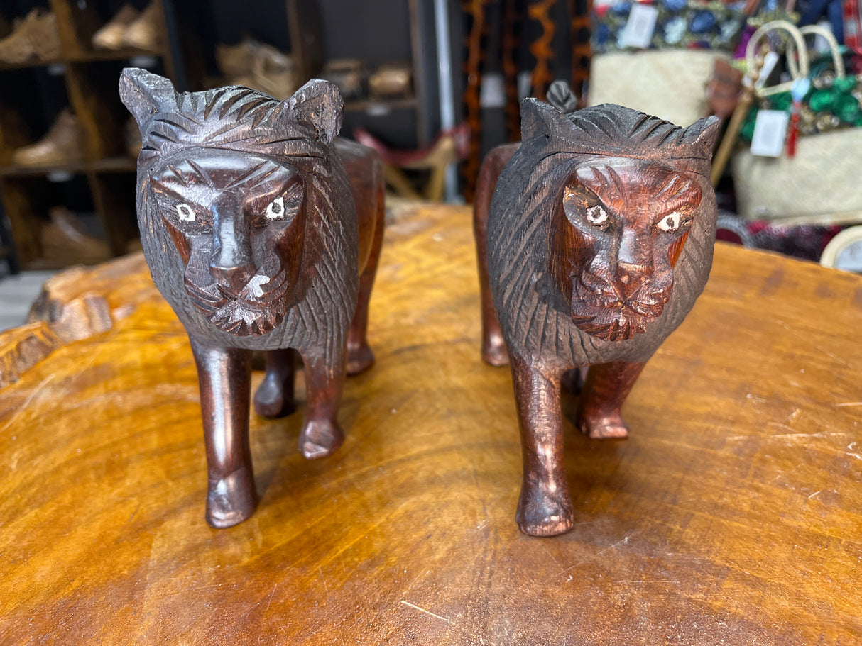 Dark Red / Brown Wooden Hand Carved Lions - Stunning Facial Features and Realism