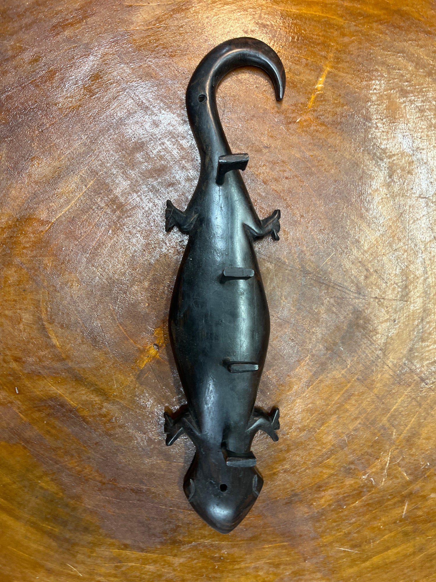 Ebony Wood Handmade Gecko / Lizard Keyholder