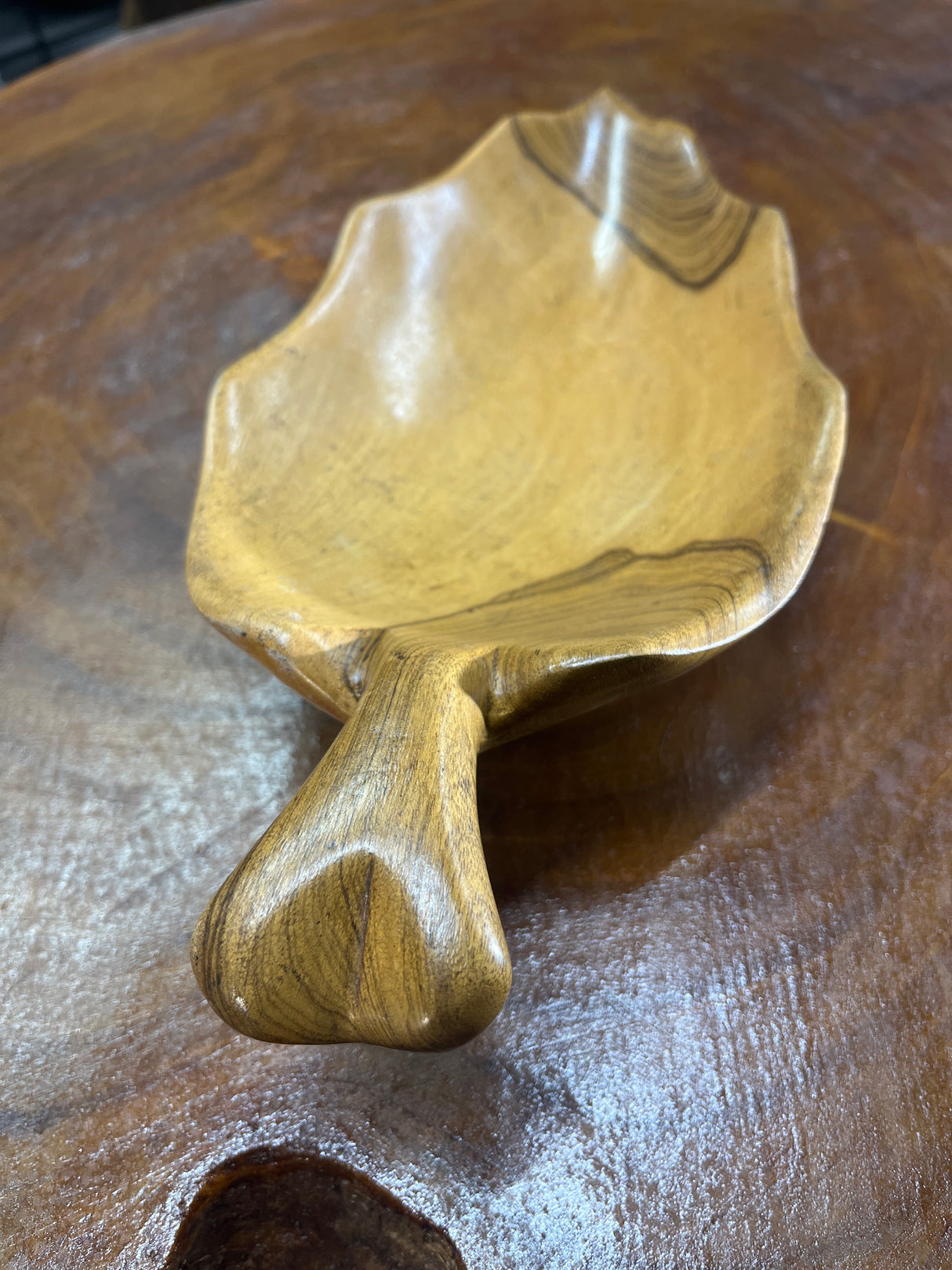 Handmade Wooden Leaf Salad and Serving Dish (Shallow)