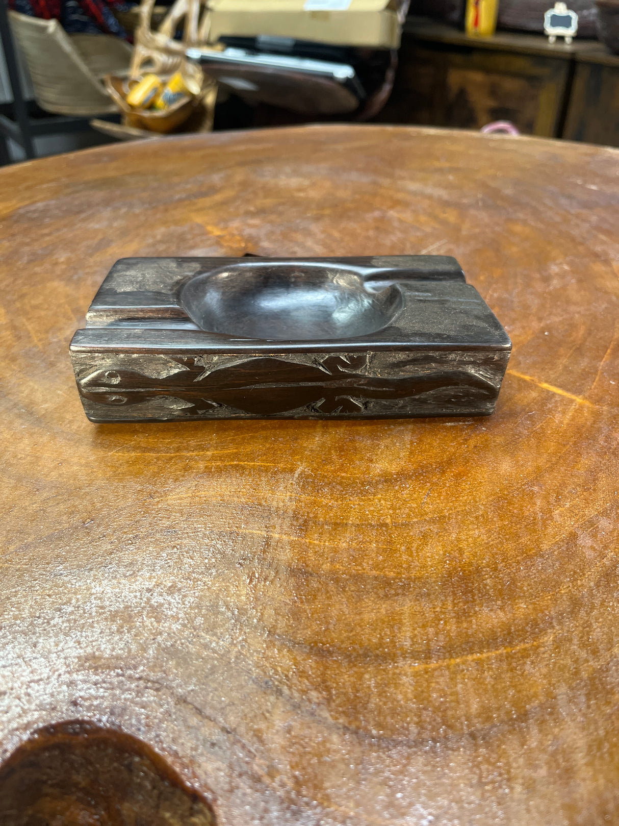 Ebony Handmade Lizard Design Wooden Ashtray