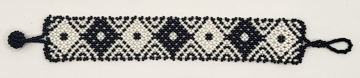 Beaded Bracelet with Clasp