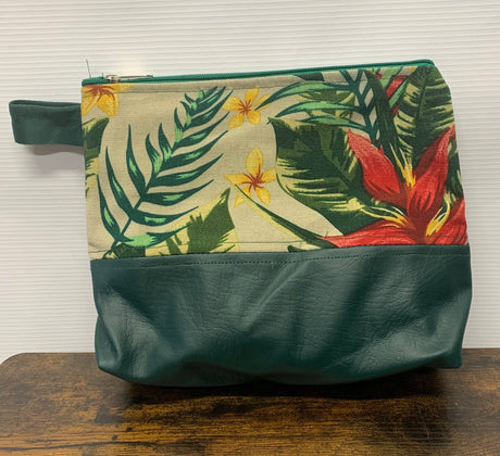 Queen Tenge - Bafa Toiletry Bag
