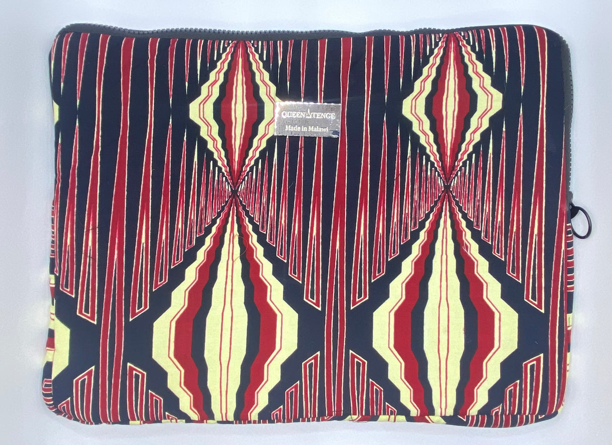 Queen Tenge - Laptop Sleeve Large