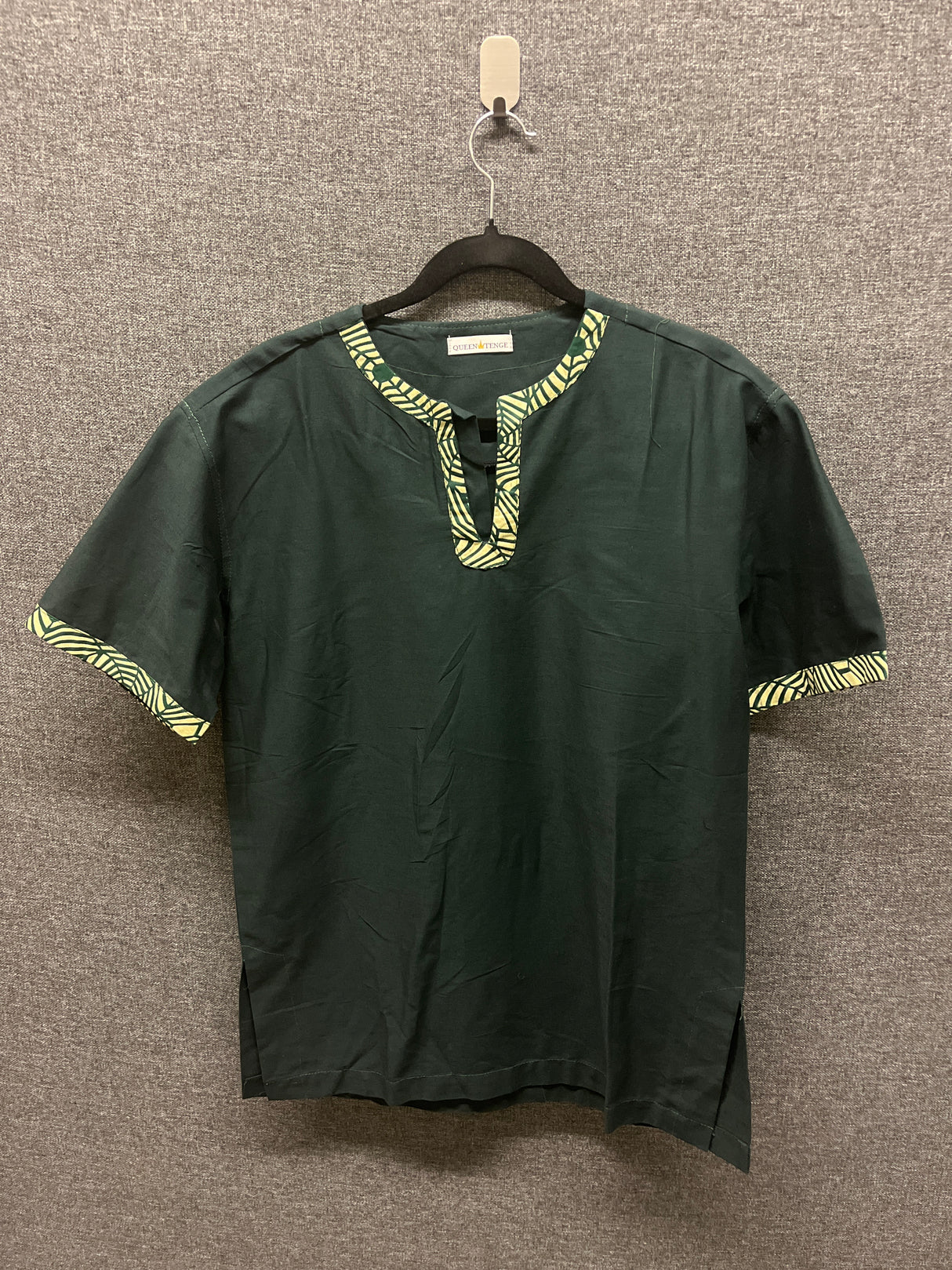 Queen Tenge - Buttonless Shirt