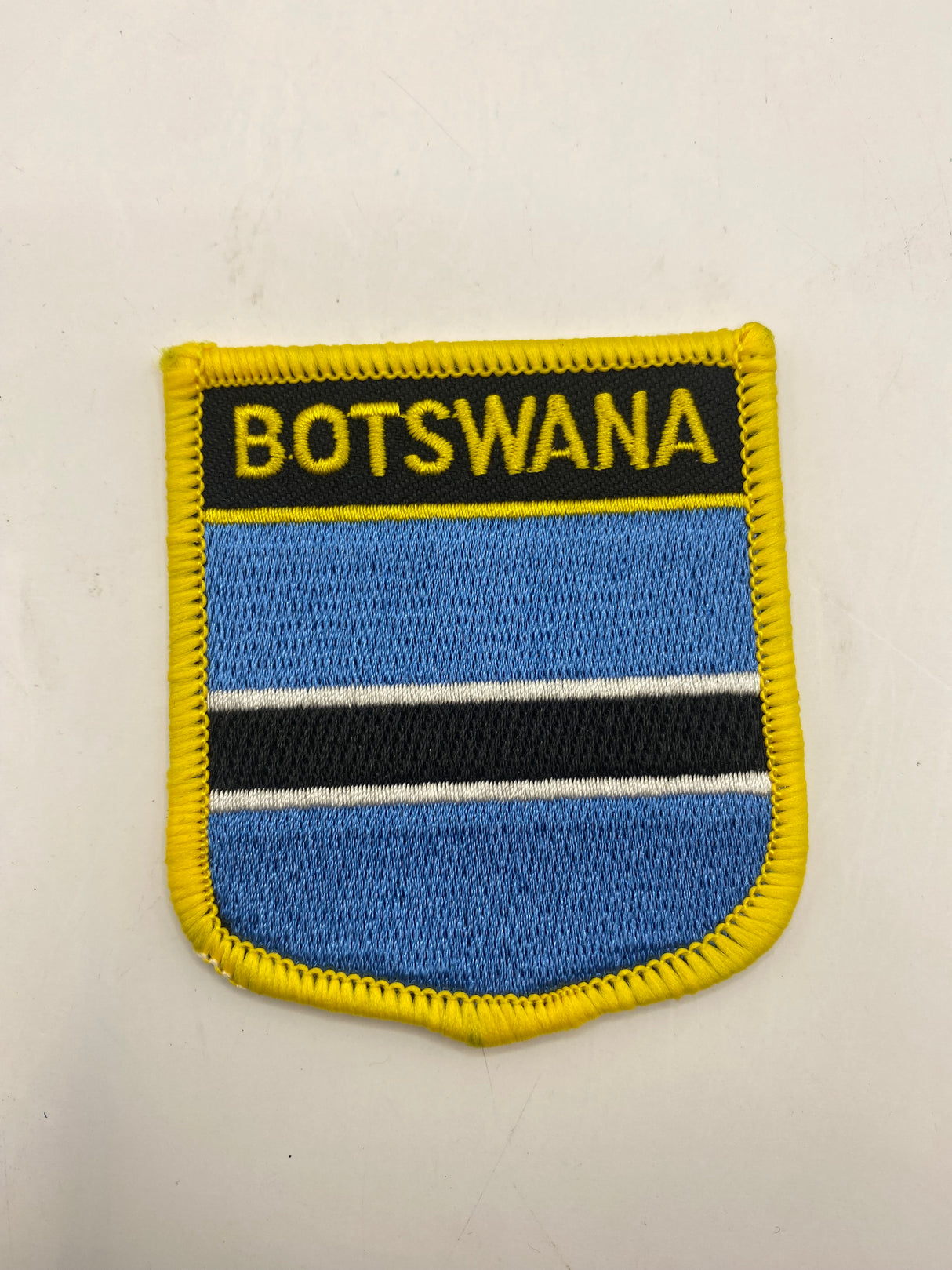 Crest Style Country Flag Iron On / Embroidery Patch