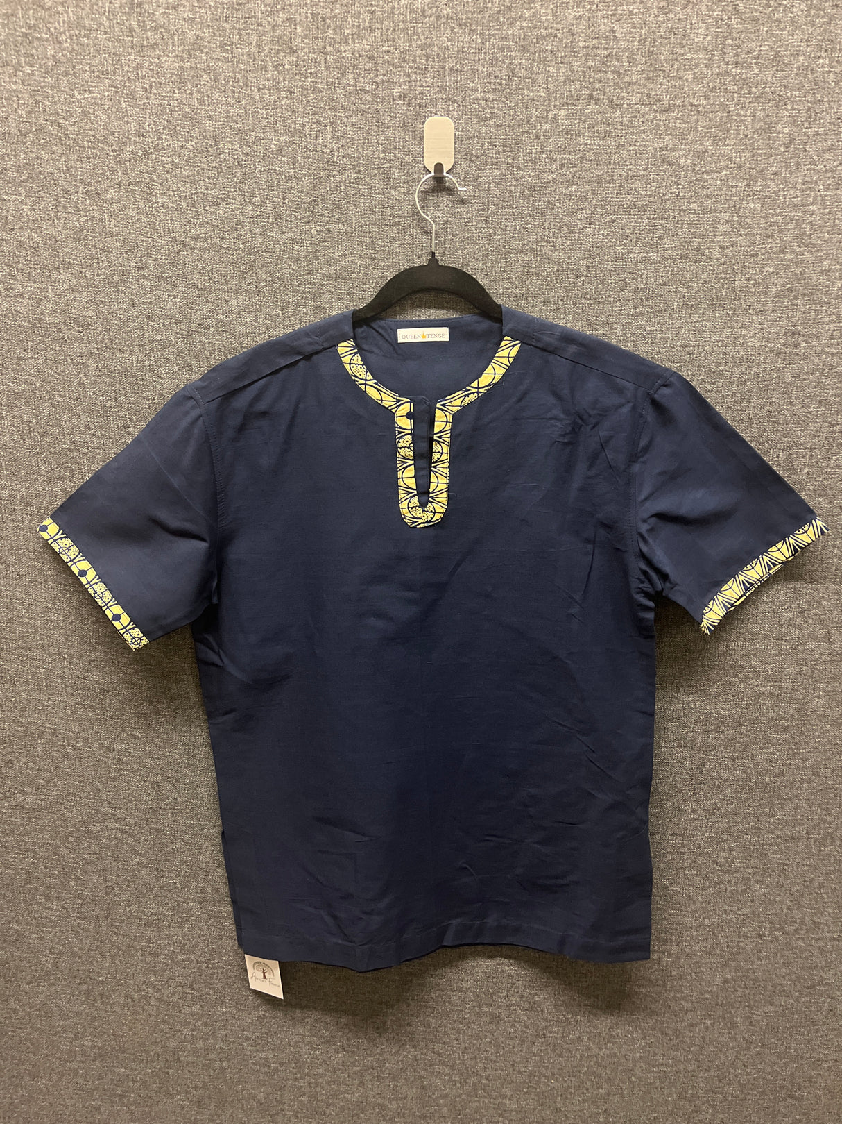 Queen Tenge - Buttonless Shirt