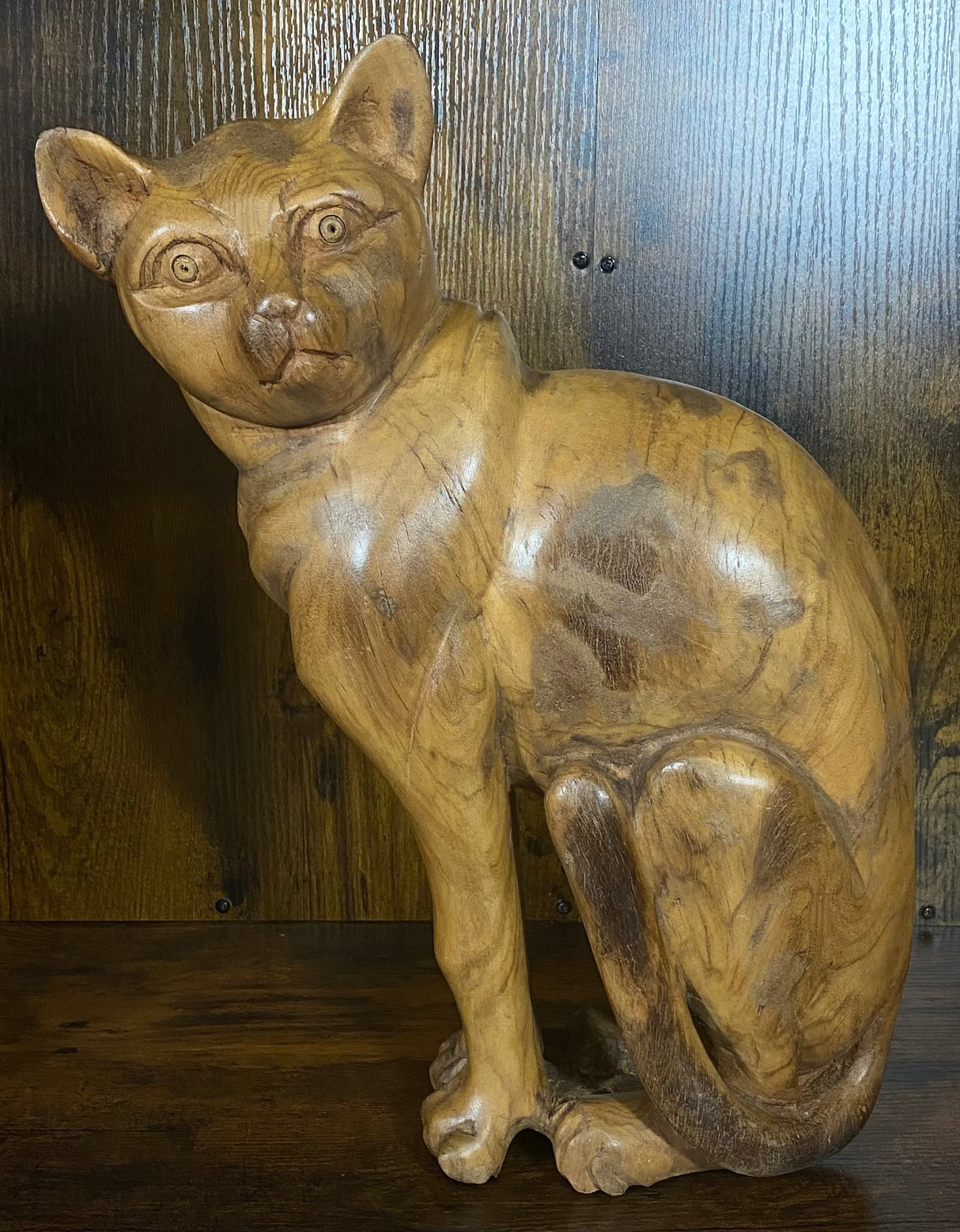 Hand Carved Mahogany Head Side Turned Cat
