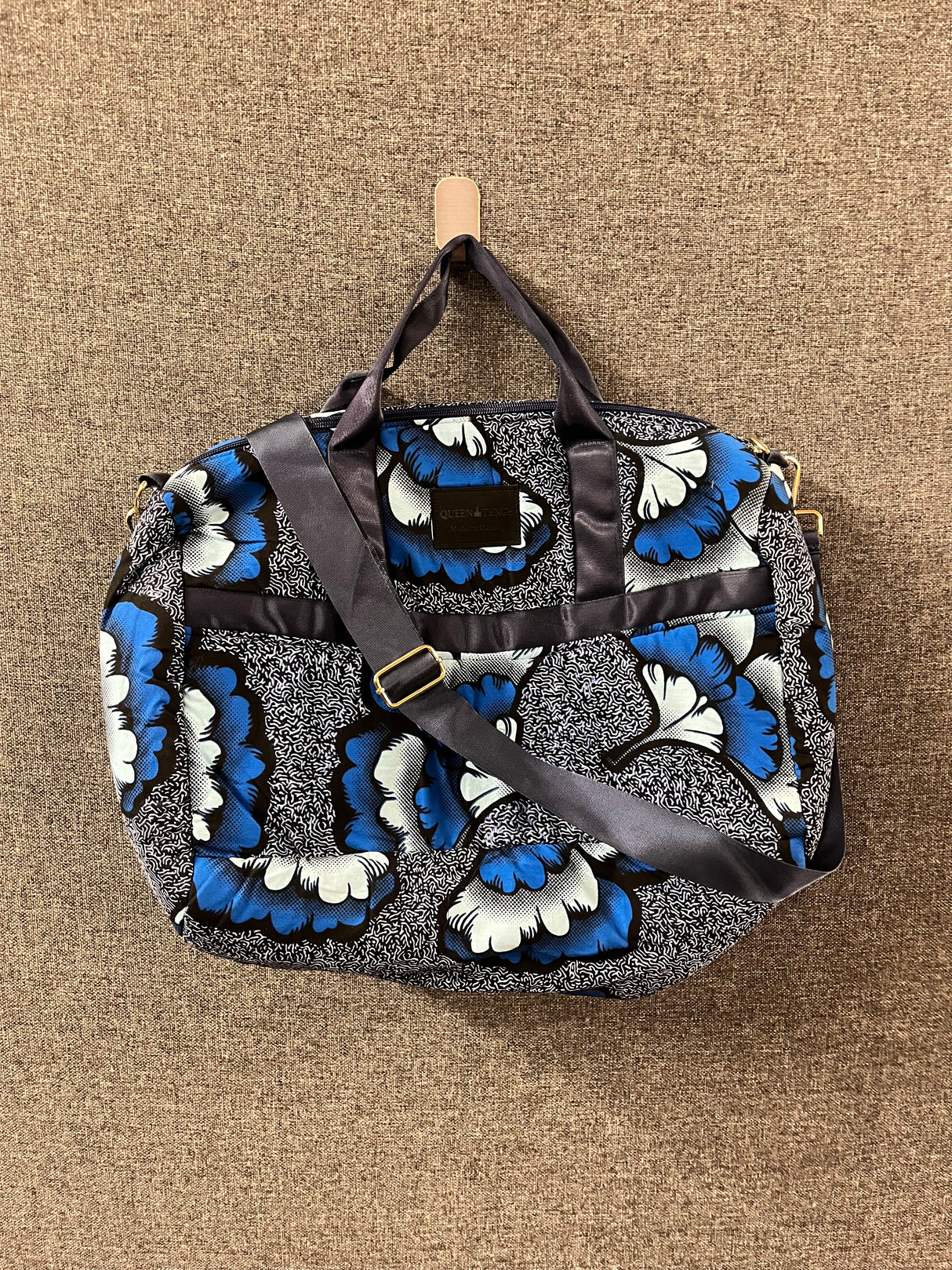 Queen Tenge - Yenda Travel Bag