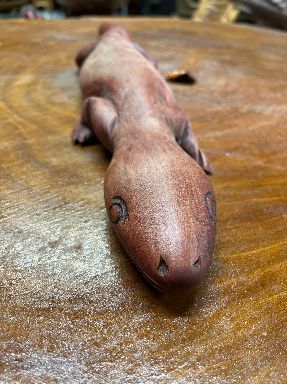 Lifelike Gecko Wooden Curio