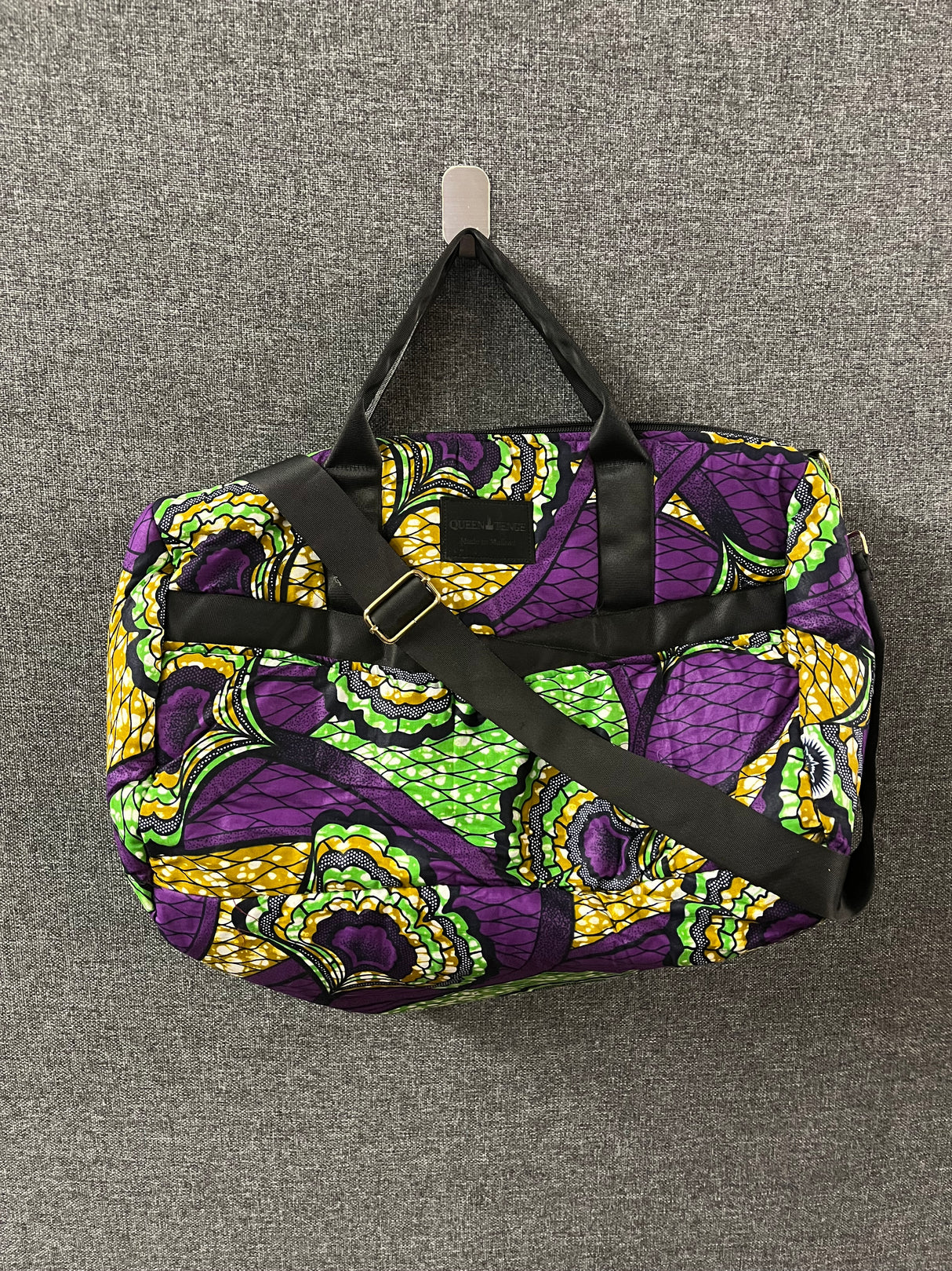 Queen Tenge - Yenda Travel Bag