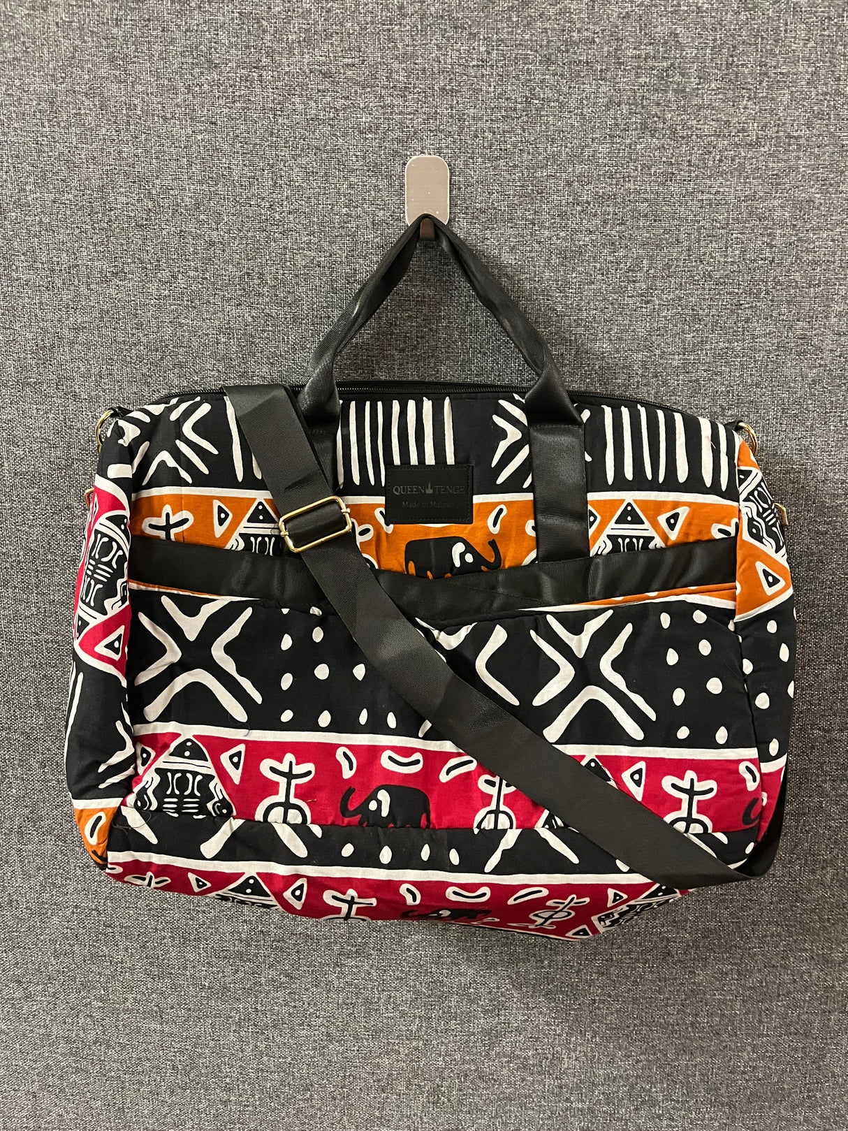 Queen Tenge - Yenda Travel Bag
