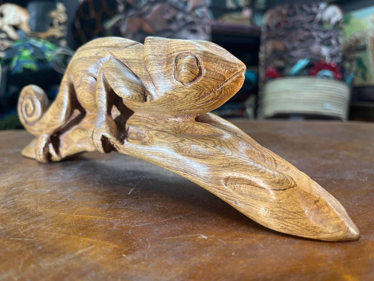 Hand Carved Lizard / Gecko on a Tree Branch