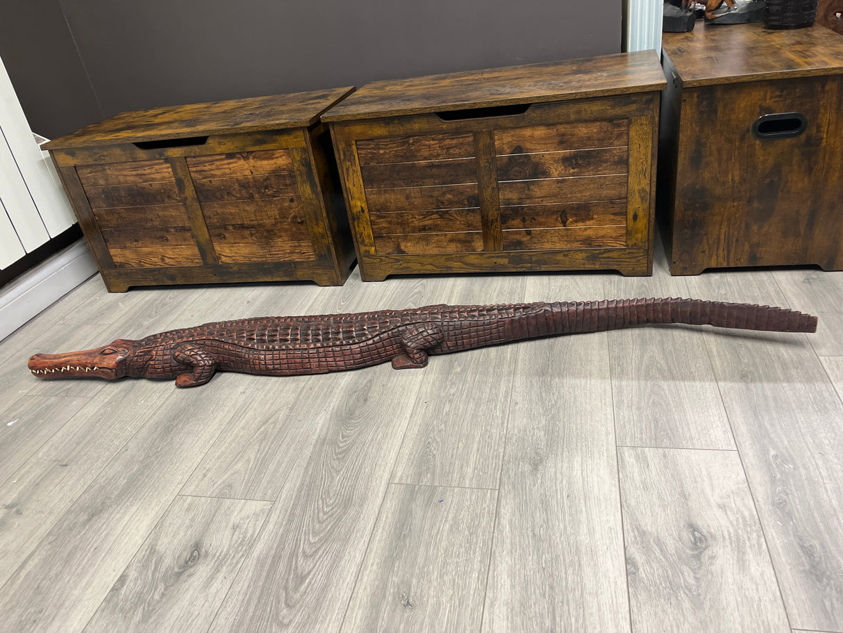 Stunning Life size Hand Carved Baby Crocodile - Stunning Scales and Teeth on Show