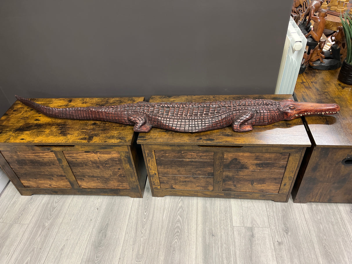 Stunning Life size Hand Carved Baby Crocodile - Stunning Scales and Teeth on Show