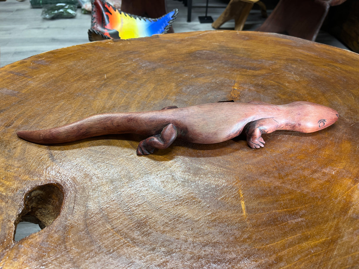 Lifelike Gecko Wooden Curio