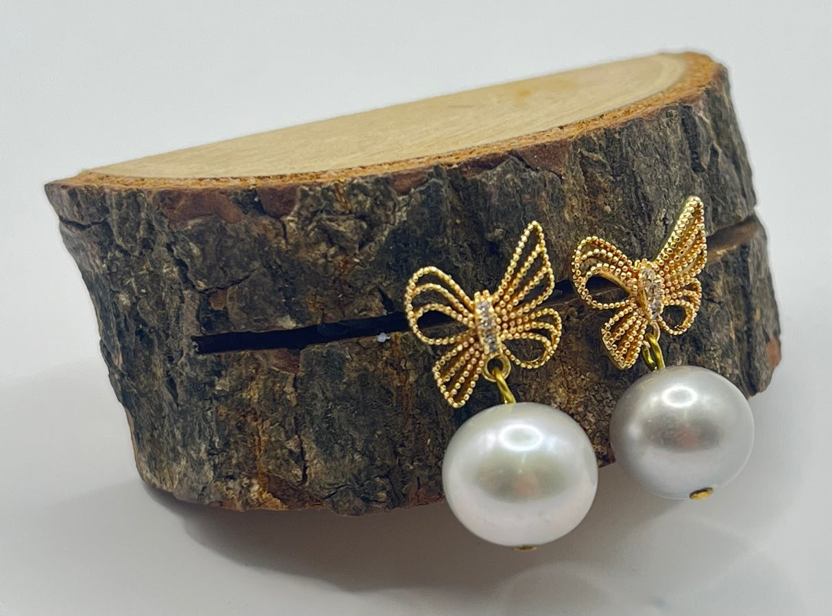 Grey Pearls Earrings