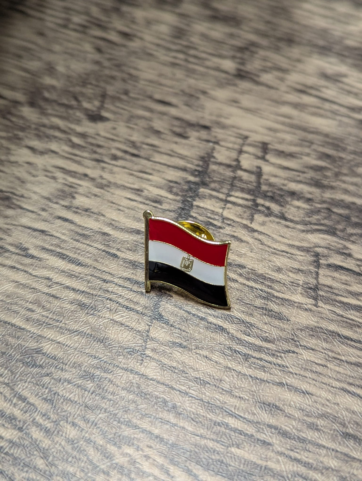 National Flag Pin Badge 1.6cm x 1.6cm
