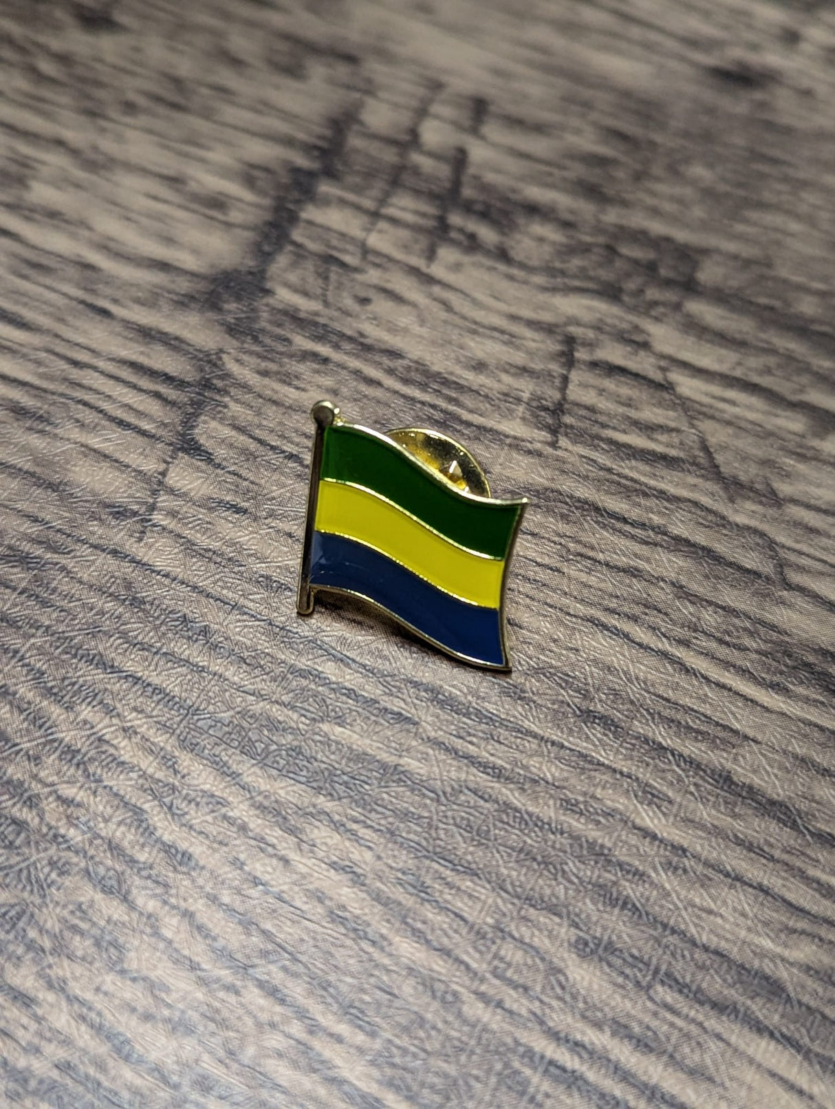 National Flag Pin Badge 1.6cm x 1.6cm