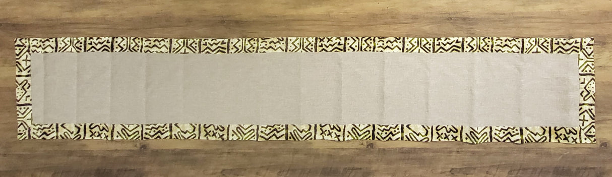 Queen Tenge - Table Runner